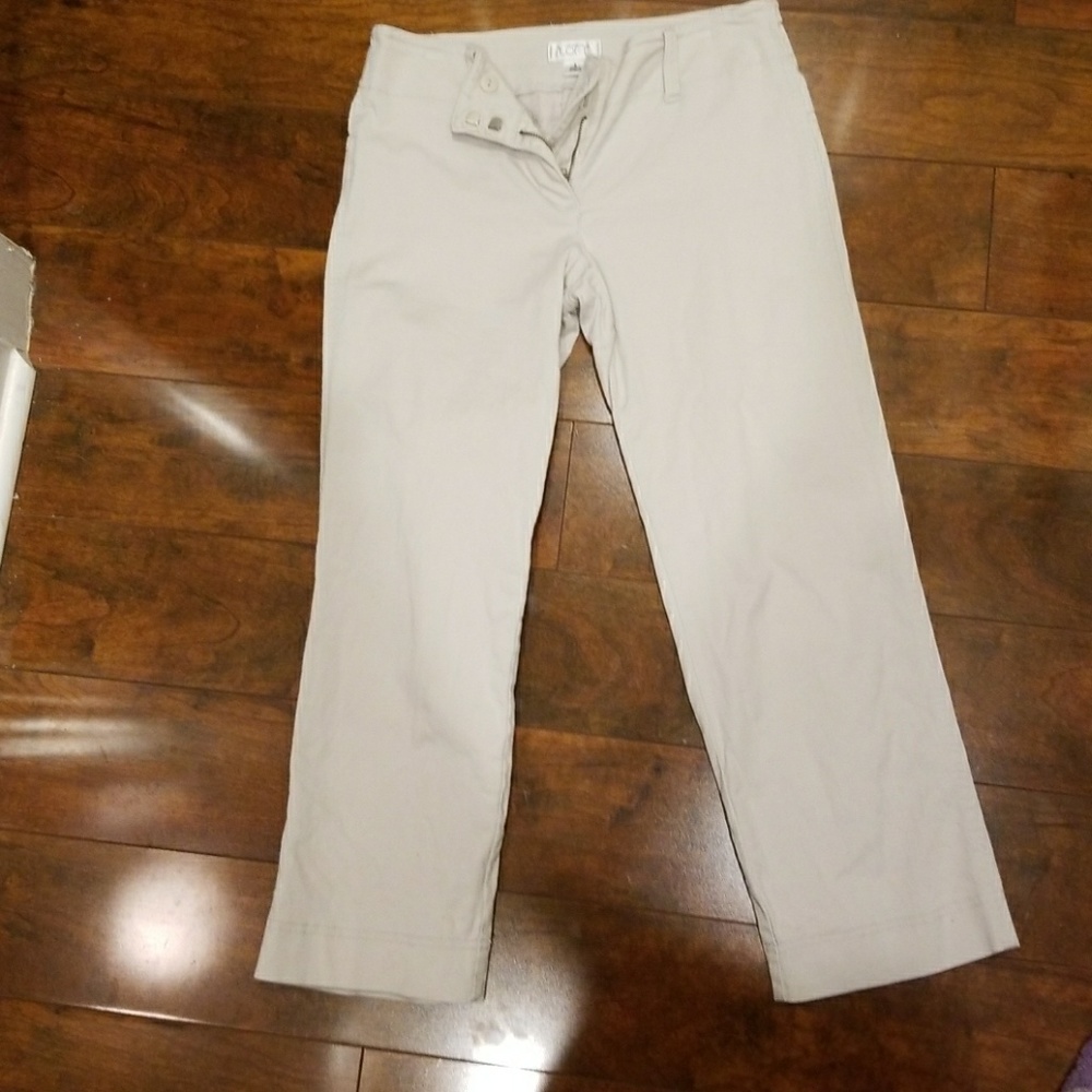 Loft capris